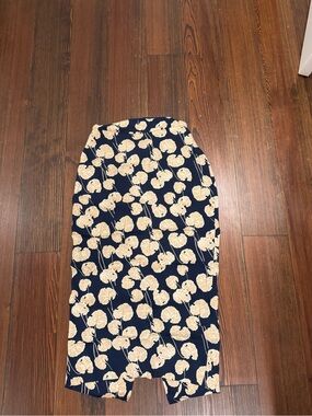 Diane Von Furstenberg Navy Pencil Skirt with Cream Floral Print